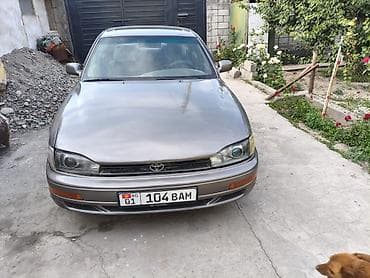 mark ll: Toyota Camry: 1992 г., 2.2 л, Механика, Бензин, Седан — 4