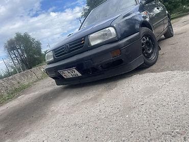 Volkswagen: Volkswagen Vento: 1992 г., 2 л, Кол менен иштөөчү, Бензин — 5