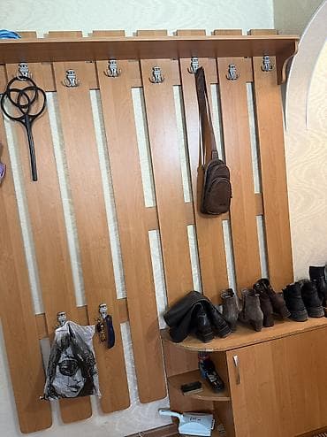 Жумшак эмерек комплекттери: Кире бериш үчүн гарнитур, Колдонулган, Шкаф, Комод, Трюмо, Жыгач, Өзү алып кетүү, түсү - Күрөң — 3