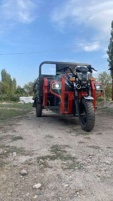 продаю в связи с переездом: Легкий грузовик — 1