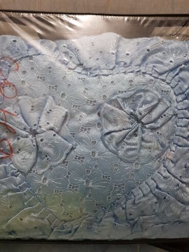 ищу кровать: Керебеттин үстүнө жапкыч, Колдонулган — 2