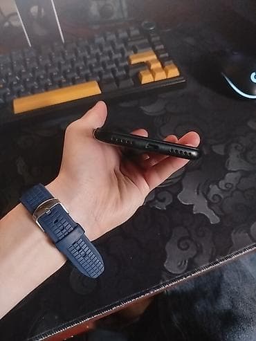 m3 pro: Xiaomi, Mi A2 Lite, Б/у, 32 ГБ, цвет - Черный, 2 SIM — 5