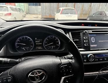 highlander 2: Toyota Highlander: 2019 г., 3.5 л, Автомат, Бензин, Внедорожник — 8