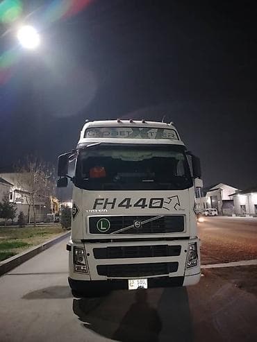 5511 камаз: Тягач, Volvo, Тентованный — 4