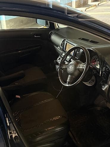 карнивал минивен: Toyota WISH: 2004 г., 1.8 л, Автомат, Бензин, Минивэн — 6