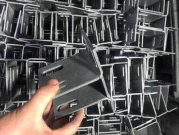 сетка габионы: Кронштейны металлические угловые с продолговатыми отверстиями — 1