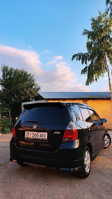 тойота приус с: Honda Fit: 2003 г., 1.3 л, Автомат, Бензин, Хэтчбэк — 2