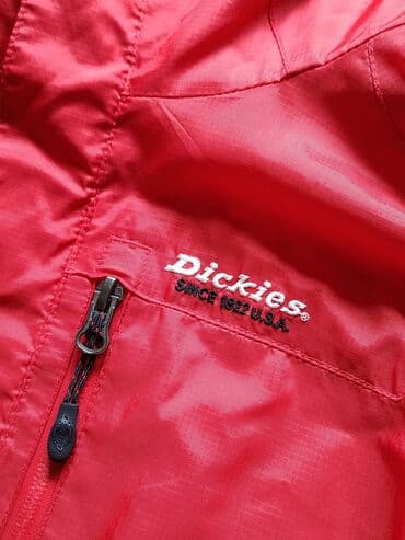 Куртки: Продам ветровку Dickies рабочий goretex(защита от воды и ветра) размер — 3