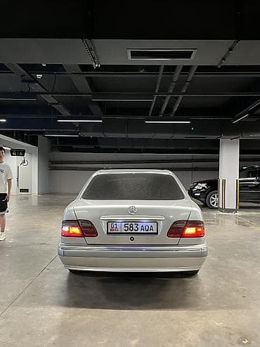 Mercedes-Benz E-Class: 2001 г., 2.2 л, Автомат, Дизель, Седан — 4
