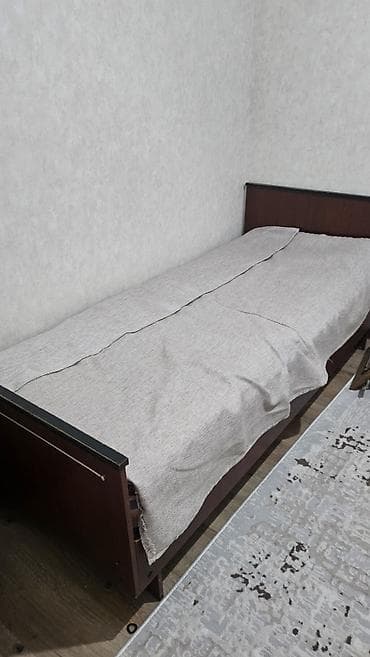 Эмерек: Отдам Даром! Даром! -Деревянная кровать-тахта с высоким изголовьем и — 2