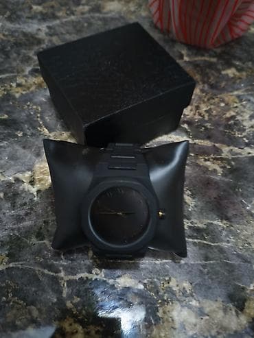 Часы продаю ведь они для меня большие часы были как подарок новые но