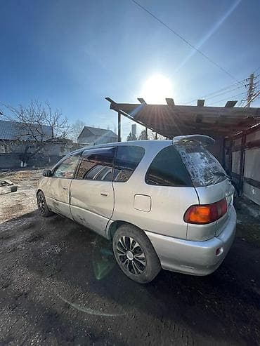 corolla runx: Toyota Ipsum: 2000 г., Универсал — 4