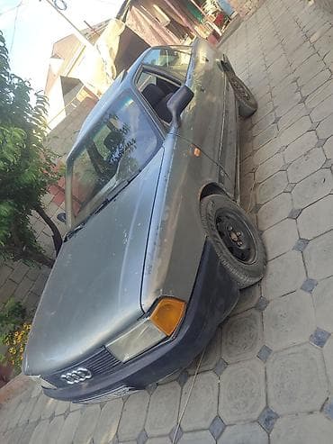 8 4: Audi 80: 1990 г., 1.8 л, Механика, Бензин, Седан — 3