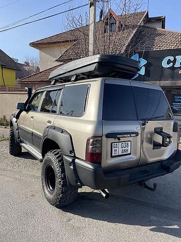 golf 4: Nissan Patrol: 2000 г., 3 л, Ручные, Дизель, Внедорожник — 5