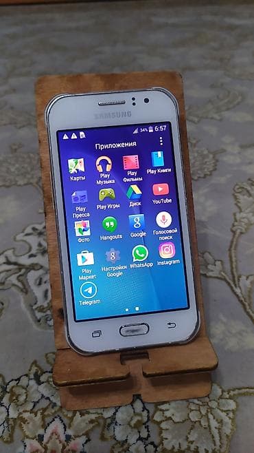 note 15: Samsung Galaxy J1 Duos, Б/у, 8 ГБ, цвет - Белый, 2 SIM — 1