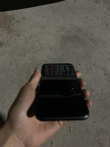 poco c85: IPhone 11, Черный — 1