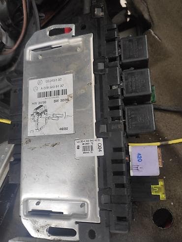 панель прибора: Блок предохранителей Mercedes-Benz Б/у, Оригинал, Германия — 8