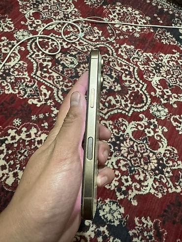 iphone es: IPhone 16 Pro, Б/у, 256 ГБ, Natural Titanium, Защитное стекло, Чехол, 97 % — 5