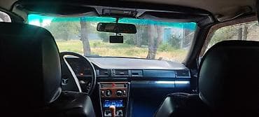 мега авто: Mercedes-Benz W124: 1986 г., 2 л, Механика, Бензин, Седан — 5