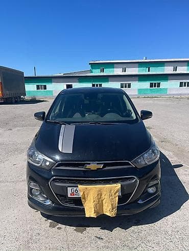 Chevrolet Spark: 2016 г., 1 л, Автомат, Бензин, Хэтчбэк
