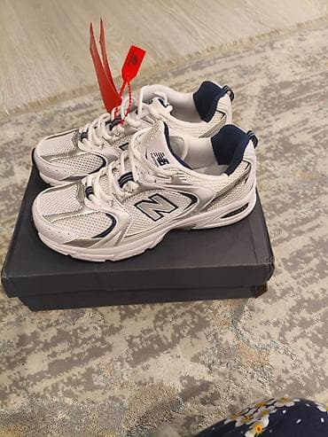 беговая обувь: Мужские кроссовки, 38.5, New Balance, Новый, цвет - Белый, Самовывоз, Платная доставка — 1