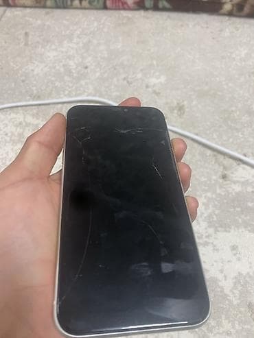 IPhone 11, Белый, 81 % — 3