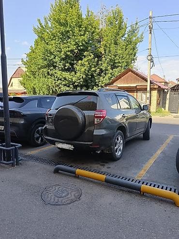 Продажа авто: Toyota RAV4: 2012 г., 2.5 л, Автомат, Газ, Кроссовер — 5