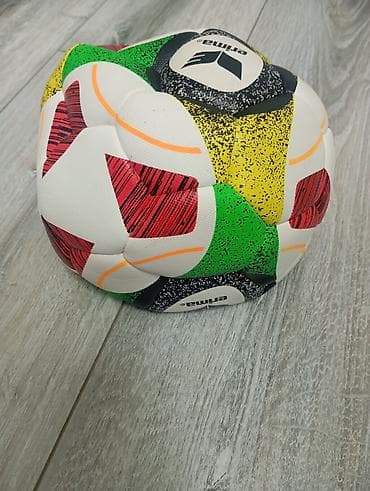 искусств: Футбольный мяч Erima. размер 4 качество — 1