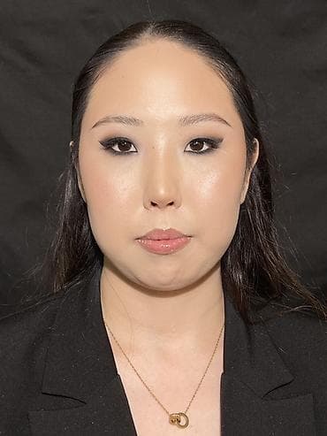 motion design: Услуги визажиста: начинающий визажист, макияж для любых поводов. - — 2