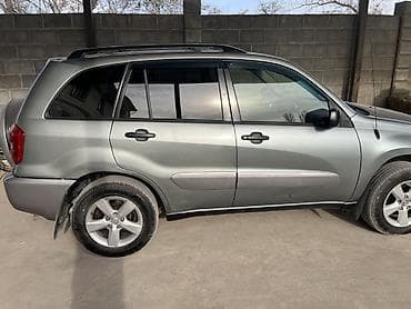 re sovio: Toyota RAV4: 2004 г., 2.3 л, Автомат, Бензин, Кроссовер — 4