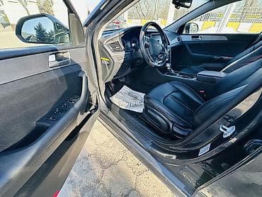 б в: Hyundai Sonata: 2019 г., 2 л, Автомат, Газ, Седан — 7
