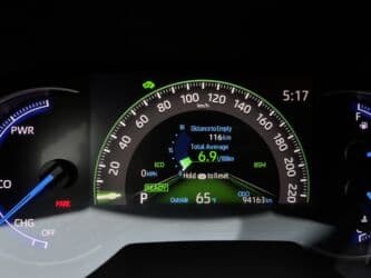 купить кожаные сиденья для авто бу: Toyota RAV4: 2019 г., 2.5 л, Вариатор, Гибрид, Кроссовер — 11