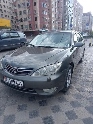 Toyota Camry: 2005 г., 2.4 л, Механика, Бензин, Седан — 1