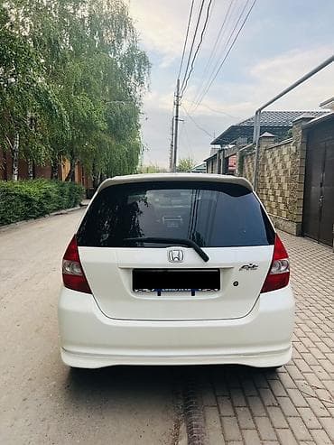step wgn: Honda Fit: 2002 г., 1.3 л, Вариатор, Бензин, Хэтчбэк — 6