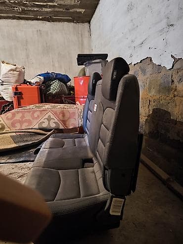 багаж для машины: Задний ряд сидений Ssangyong korando turismo 2018г, б/у пользовались — 2