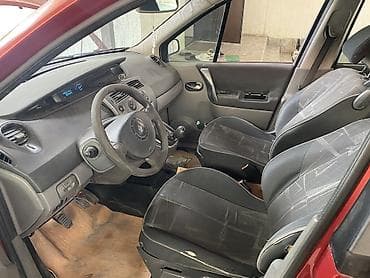 devo matiz: Renault Megane: 2003 г., 2 л, Механика, Бензин, Лифтбек — 5