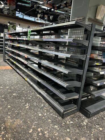 оборудование для бутика: Витрины, стеллажи, полки торговые металлические б/у, полка магазинная — 9