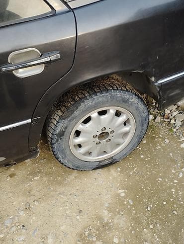 сиденья салон на мерседес 124: Mercedes-Benz W124: 1995 г., 2.8 л, Механика, Бензин, Седан — 6