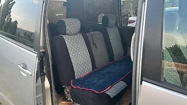 Toyota Voxy: 2002 г., 2 л, Минивэн — 9