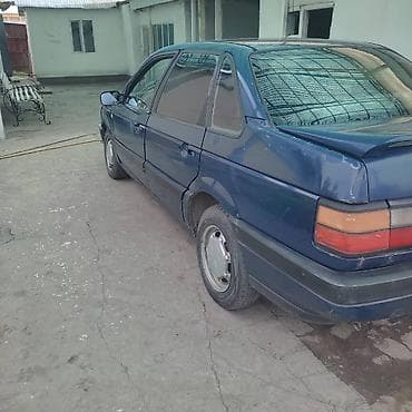 Volkswagen Passat: 1991 г., 1.8 л, Механика, Бензин, Седан — 1