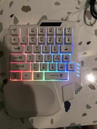 nintendo switch lite: Игровой набор для смартфона/ПК: - Однорукая клавиатура с — 4