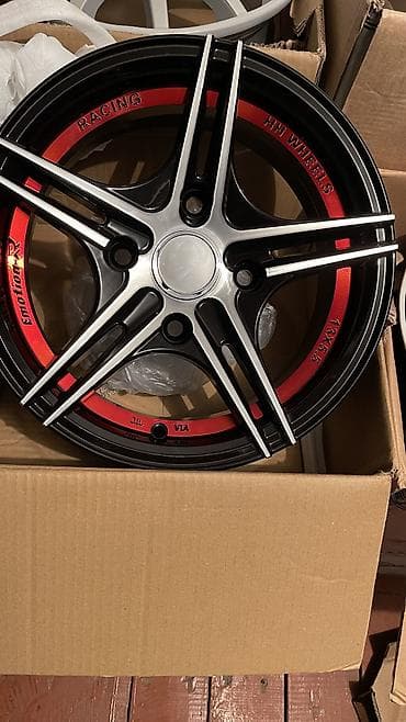 r13 на: Литые Диски R 13 Vossen, отверстий - 4 — 4