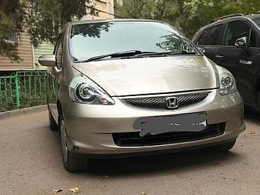 Honda Fit: 2005 г., 1.5 л, Бензин, Хэтчбэк — 3