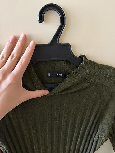 Повседневное платье, Осень-весна, Длинная модель, Трикотаж, Лапша, M at lalafo.kg Повседневное платье, Осень-весна, Длинная модель, Трикотаж, Лапша, M