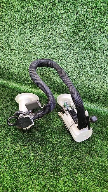 Бензонасос BMW 2005 г., Б/у, Оригинал, Германия