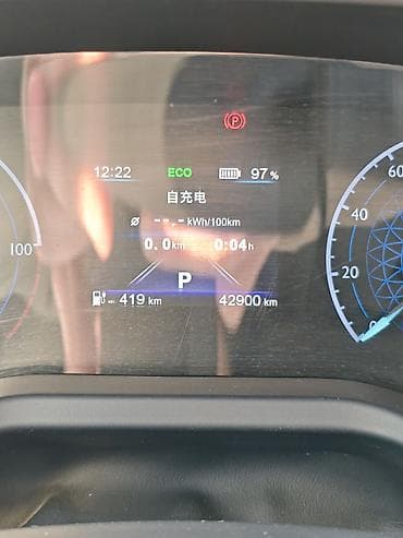 авто в москве: Стильный седан бизнес-класса, черный цвет кузова с выразительной — 7