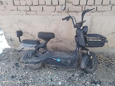 Электрический скутер (городской электробайк) с двумя сиденьями и — 1