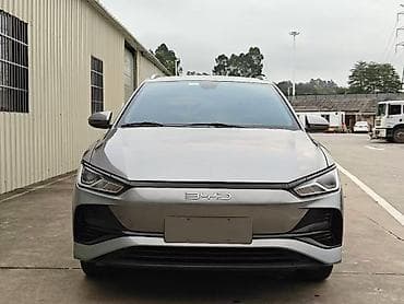 bme e34: BYD E2: 2023 г., 0.1 л, Робот, Электромобиль, Хэтчбэк — 4