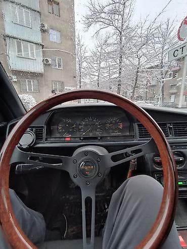 мф 70: Mercedes-Benz 190: 1985 г., 2 л, Механика, Седан — 5