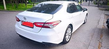 Toyota Camry: 2017 г., 2.5 л, Автомат, Бензин, Седан — 4